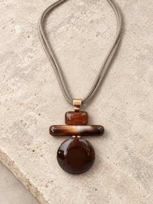 COLLAR LARGO RESINA